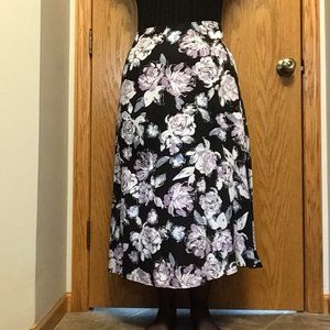 Croft & Barrow - Purple, blue & white floral skirt with black background